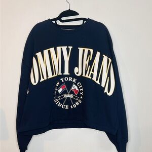 Tommy Hilfiger Navy Sweatshirt with Bold Logo